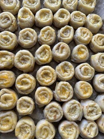 Gül Böreği Kıymalı  24 Adet (Sadece İstanbul)