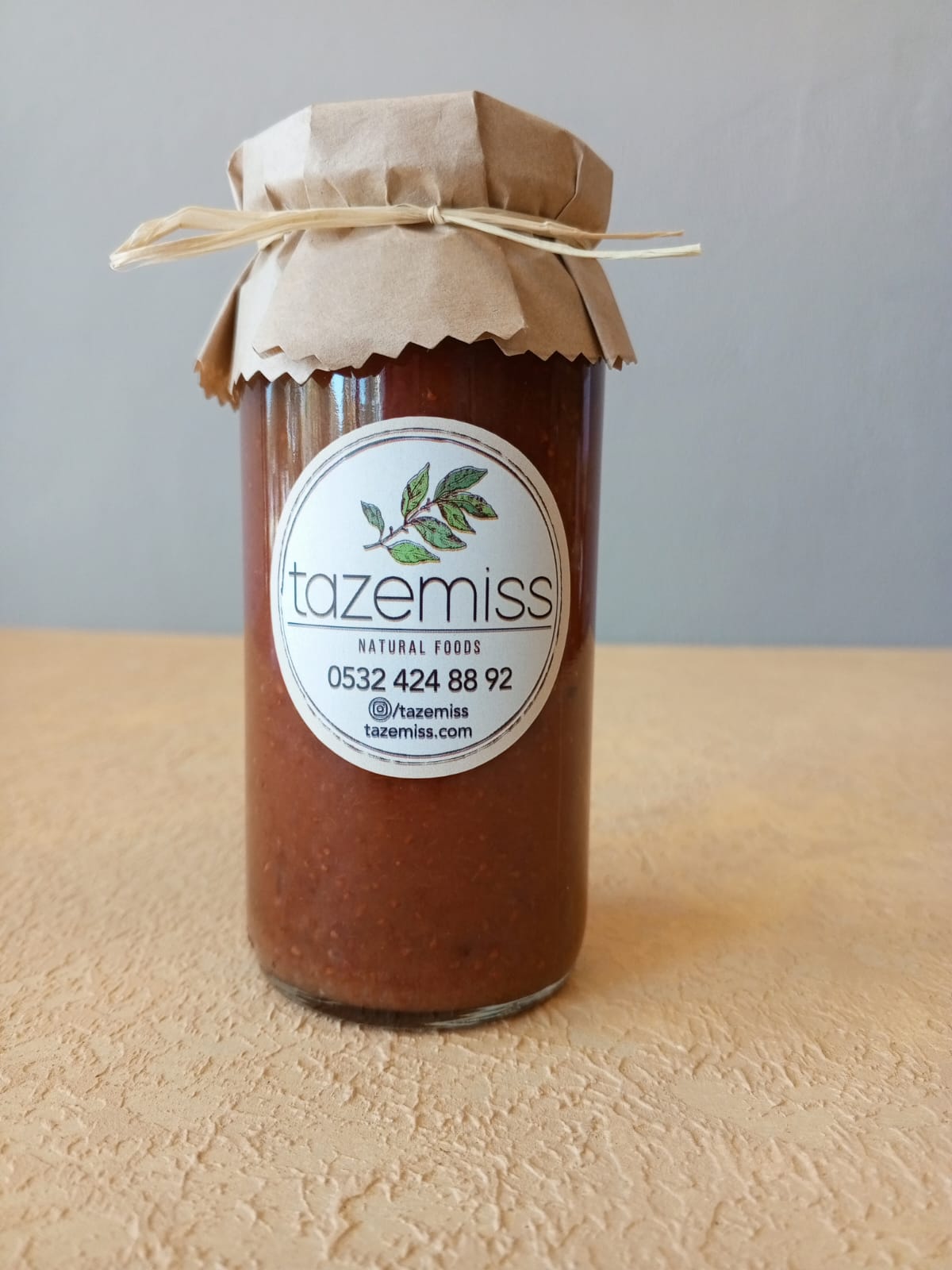 Chia Tohumlu ve Lavantalı Çilek Marmelatı