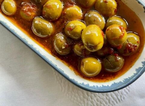 Soslu Zeytin